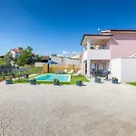 Villa Elfi